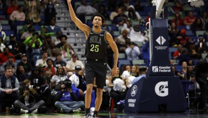 必赢官网-功亏一溃！墨菲19投11中高效砍下31分5板2助 可惜关键抛投打铁